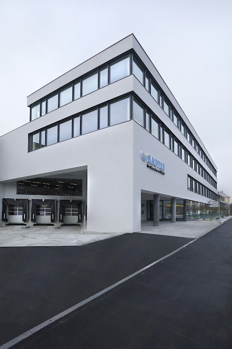Büro- und Industriegebäude – Fr. Sauter AG
